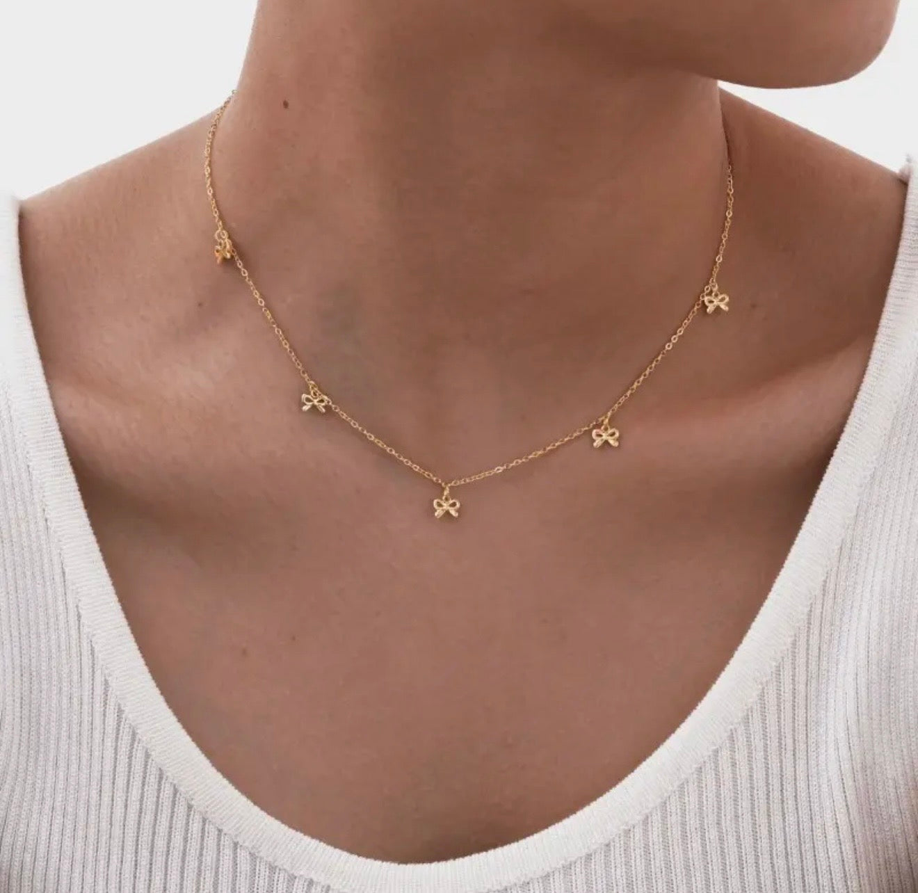 Sweet Bow Necklace